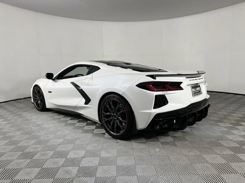 Used 2023 Chevrolet Corvette Stingray Premium Cpe w/ Z51 Performance Package image 9