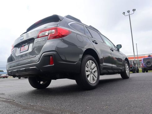 Used 2018 Subaru Outback 2.5i Premium AWD/4WD image 22