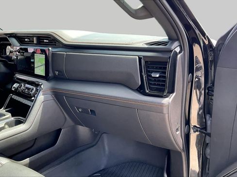 Used 2022 GMC Sierra 1500 AT4 w/ AT4 Premium Package AWD/4WD image 19