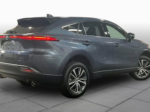 Used 2023 Toyota Venza LE AWD/4WD image 13