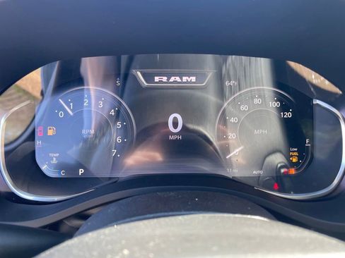 New 2026 RAM 1500 Big Horn AWD/4WD image 14