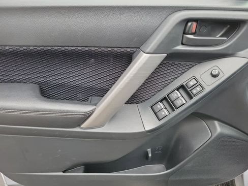Used 2018 Subaru Forester 2.5i Premium w/ All-Weather Package image 24