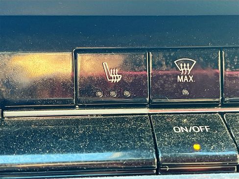 Used 2025 Chevrolet Equinox LT image 20