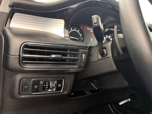 Used 2022 Lincoln Corsair AWD w/ Equipment Group 101A image 30