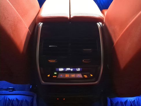 Used 2025 BMW XM Base image 21