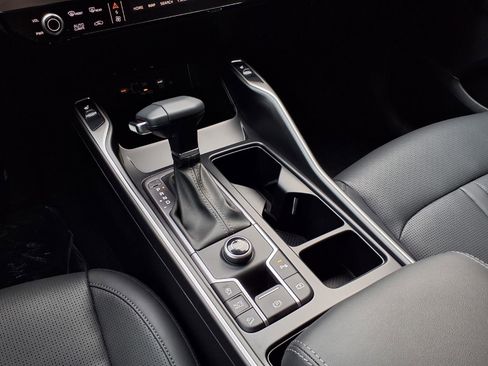 New 2026 Kia Sorento S FWD image 9