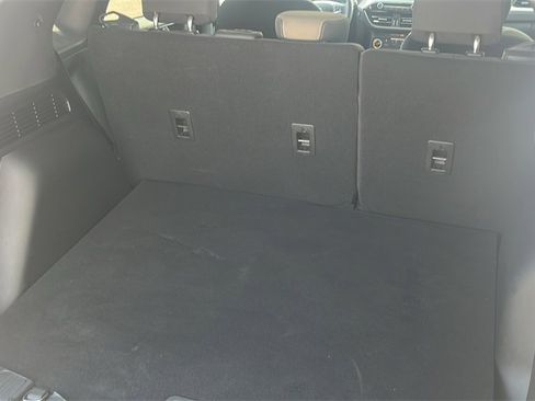 Used 2021 Ford Escape SE image 41