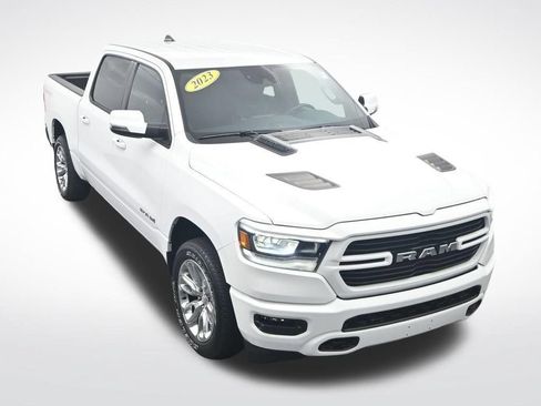 Used 2023 RAM 1500 Laramie AWD/4WD image 32