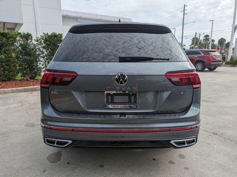 Used 2022 Volkswagen Tiguan SEL R-Line AWD/4WD image 5