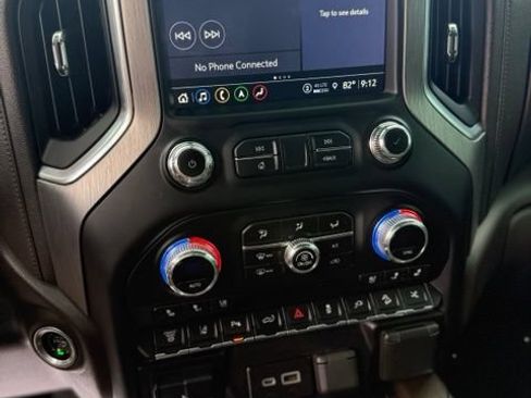 Used 2023 GMC Sierra 3500 Denali w/ Denali Ultimate Package AWD/4WD image 12