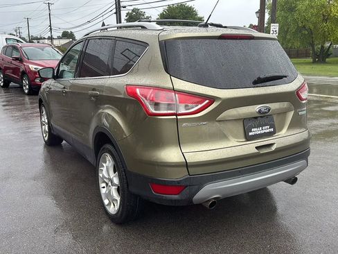 Used 2013 Ford Escape Titanium w/ Parking Technology Pkg FWD image 12