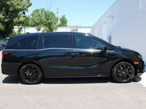 Used 2025 Honda Odyssey Sport-L image 34