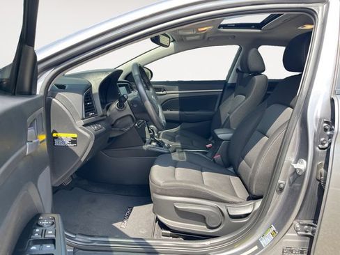 Used 2018 Hyundai Elantra Value Edition FWD image 9