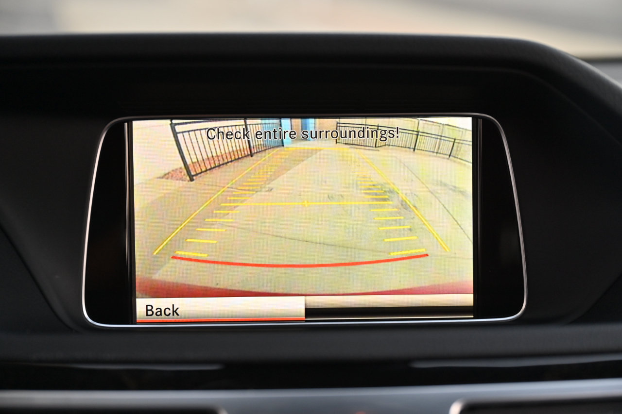 Used 2014 Mercedes-Benz E 350 4MATIC Wagon image 31