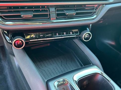 Used 2024 Chevrolet Equinox EV RS image 28