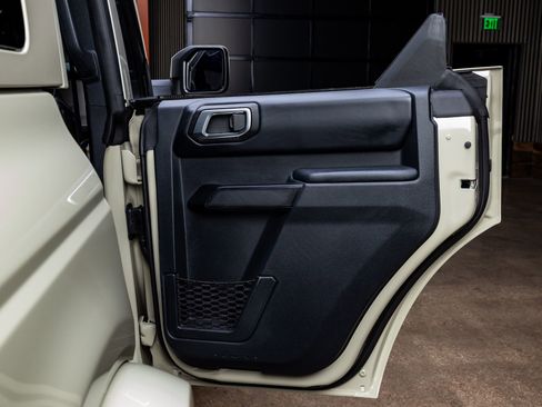 Used 2026 Ford Bronco Outer Banks image 36