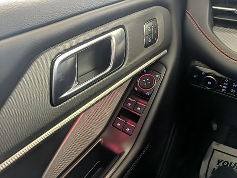 Used 2025 Ford Explorer ST image 28