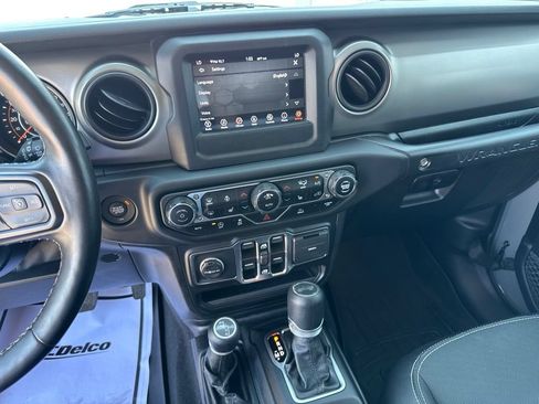 Used 2021 Jeep Wrangler Unlimited Sport AWD/4WD image 22