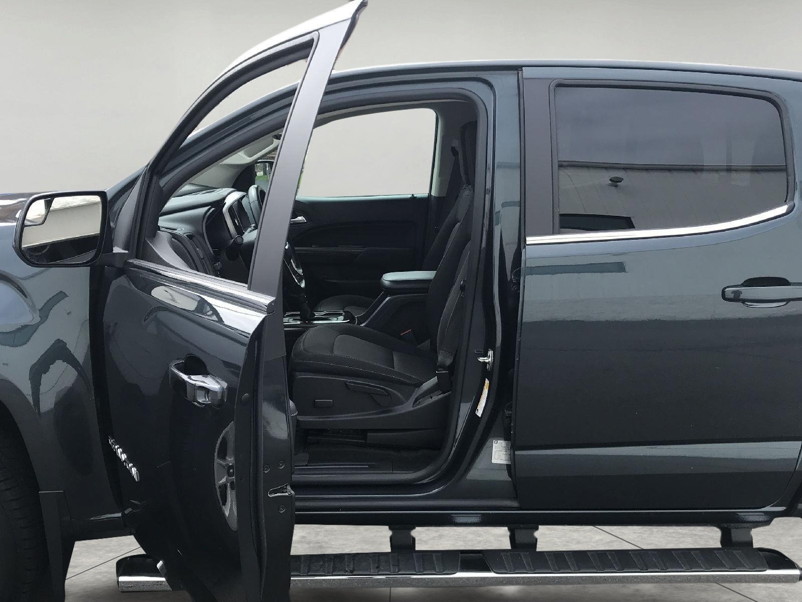 Used 2018 GMC Canyon SLE w/ SLE Convenience Package AWD/4WD image 8