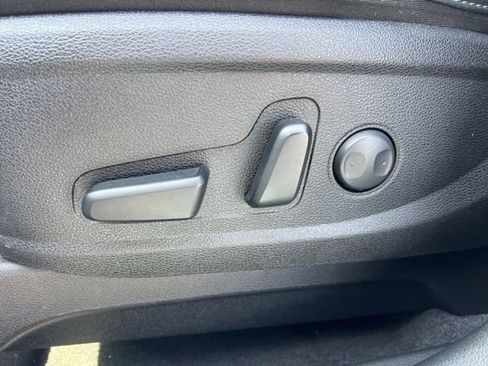 Certified 2024 Kia Telluride S w/ S Sunroof Package image 33