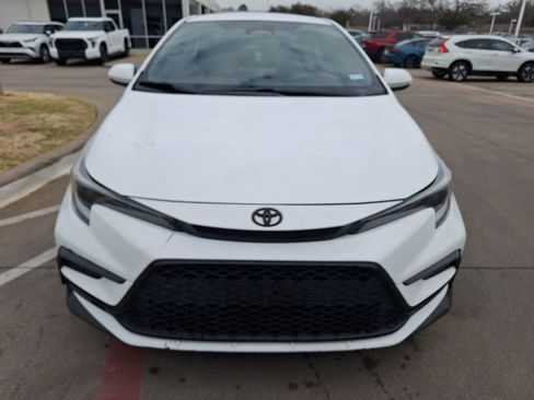 Used 2024 Toyota Corolla SE image 9