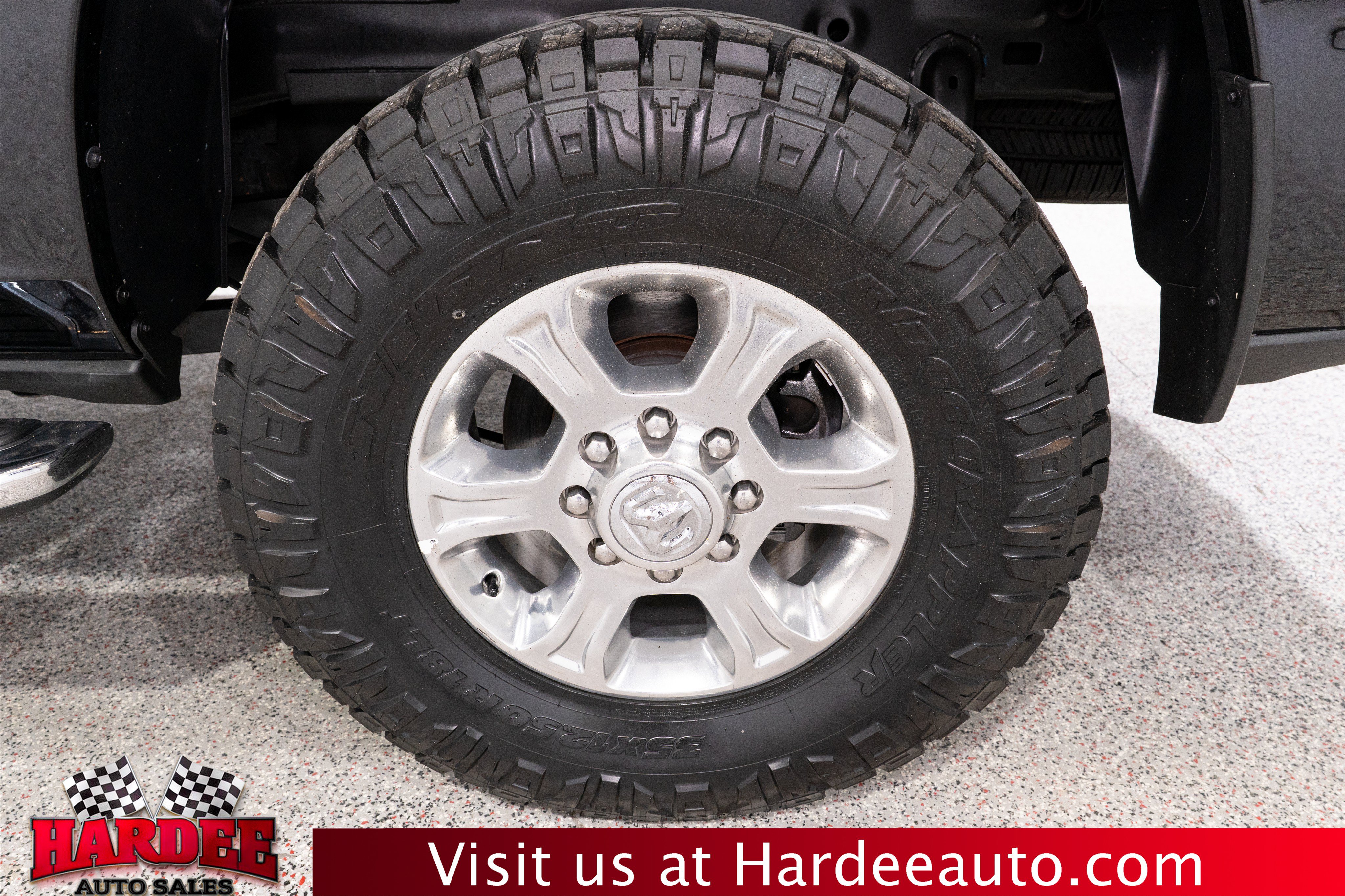 Used 2025 RAM 2500 Big Horn AWD/4WD image 10