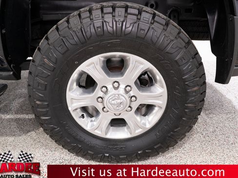 Used 2025 RAM 2500 Big Horn AWD/4WD image 10