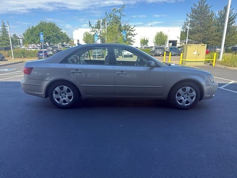 Used 2009 Hyundai Sonata GLS FWD image 4