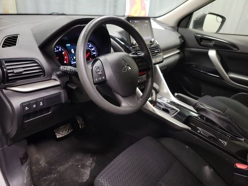 Used 2022 Mitsubishi Eclipse Cross LE AWD/4WD image 13