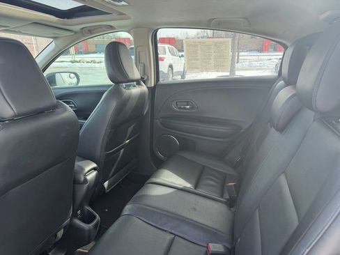 Used 2019 Honda HR-V EX-L image 8