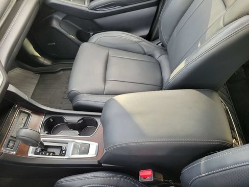 Used 2025 Subaru Ascent Touring AWD/4WD image 22
