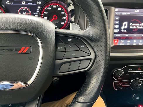 Used 2020 Dodge Charger R/T w/ Blacktop Package image 19