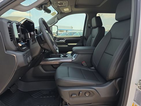 New 2026 Chevrolet Silverado 2500 LTZ w/ LTZ Convenience Package AWD/4WD image 10