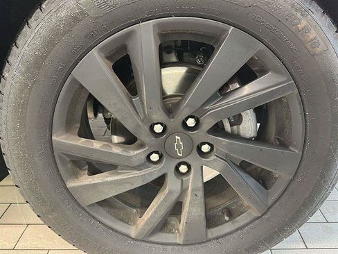 Used 2024 Chevrolet Equinox LS w/ LS Convenience Package FWD image 8