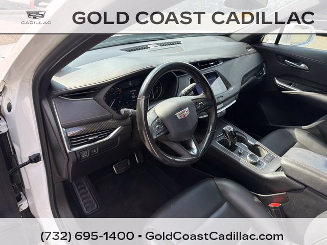 Used 2019 Cadillac XT4 Sport w/ Cold Weather Package AWD/4WD image 13