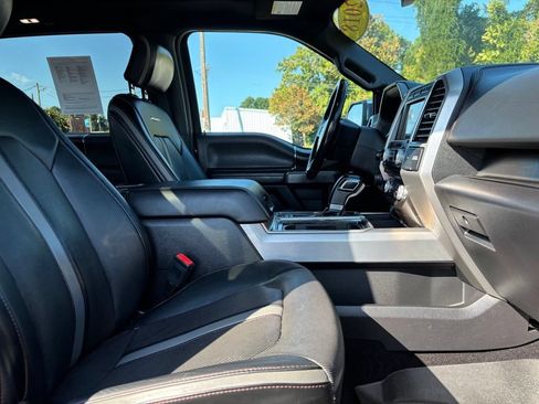 Used 2018 Ford F150 Platinum w/ Equipment Group 701A Luxury AWD/4WD image 30