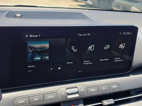 New 2026 Kia K4 FWD image 22
