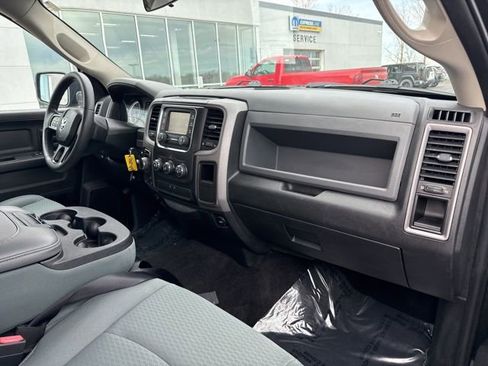 Used 2017 RAM 1500 Express w/ Express Value Package image 25