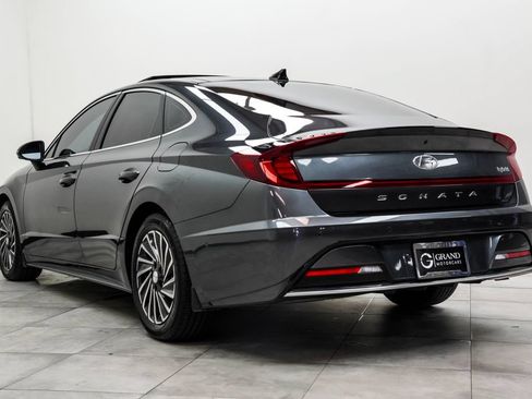 Used 2023 Hyundai Sonata Limited w/ Cargo Package FWD image 11