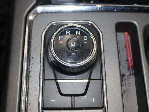 Used 2019 Ford Expedition XLT w/ Equipment Group 201A AWD/4WD image 27