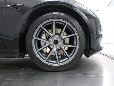 Used 2022 Tesla Model 3 Long Range AWD/4WD image 34