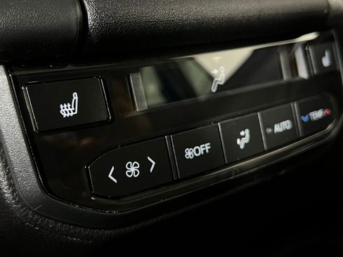 Certified 2026 Toyota Highlander Platinum image 25