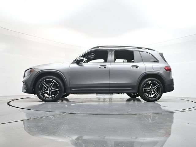 Used 2023 Mercedes-Benz GLB 250 image 46