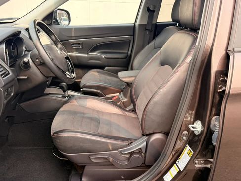 Used 2024 Mitsubishi Outlander Sport SE AWD/4WD image 12