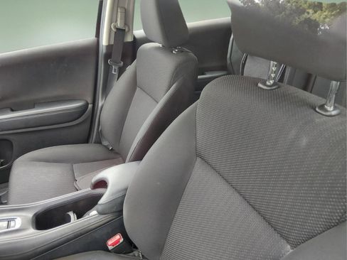 Used 2017 Honda HR-V LX image 13