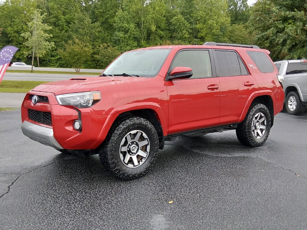Used 2019 Toyota 4Runner TRD Off-Road AWD/4WD image 8