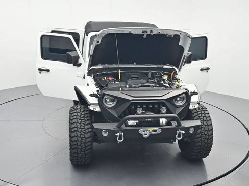 Used 2023 Jeep Wrangler Unlimited Sahara w/ Cold Weather Group AWD/4WD image 45