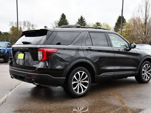 Used 2023 Ford Explorer ST-Line w/ Class IV Trailer Tow Package AWD/4WD image 6