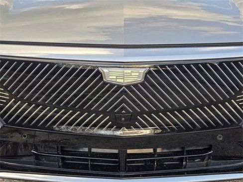 New 2026 Cadillac Lyriq Luxury image 9