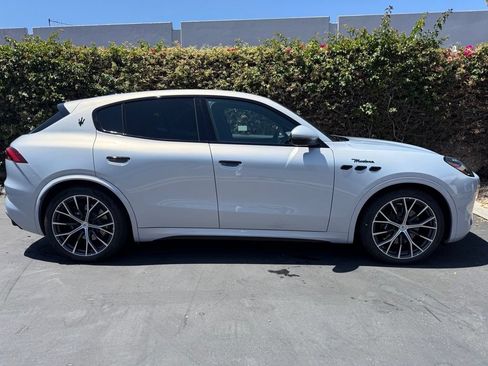 New 2026 Maserati Grecale Modena AWD/4WD image 2